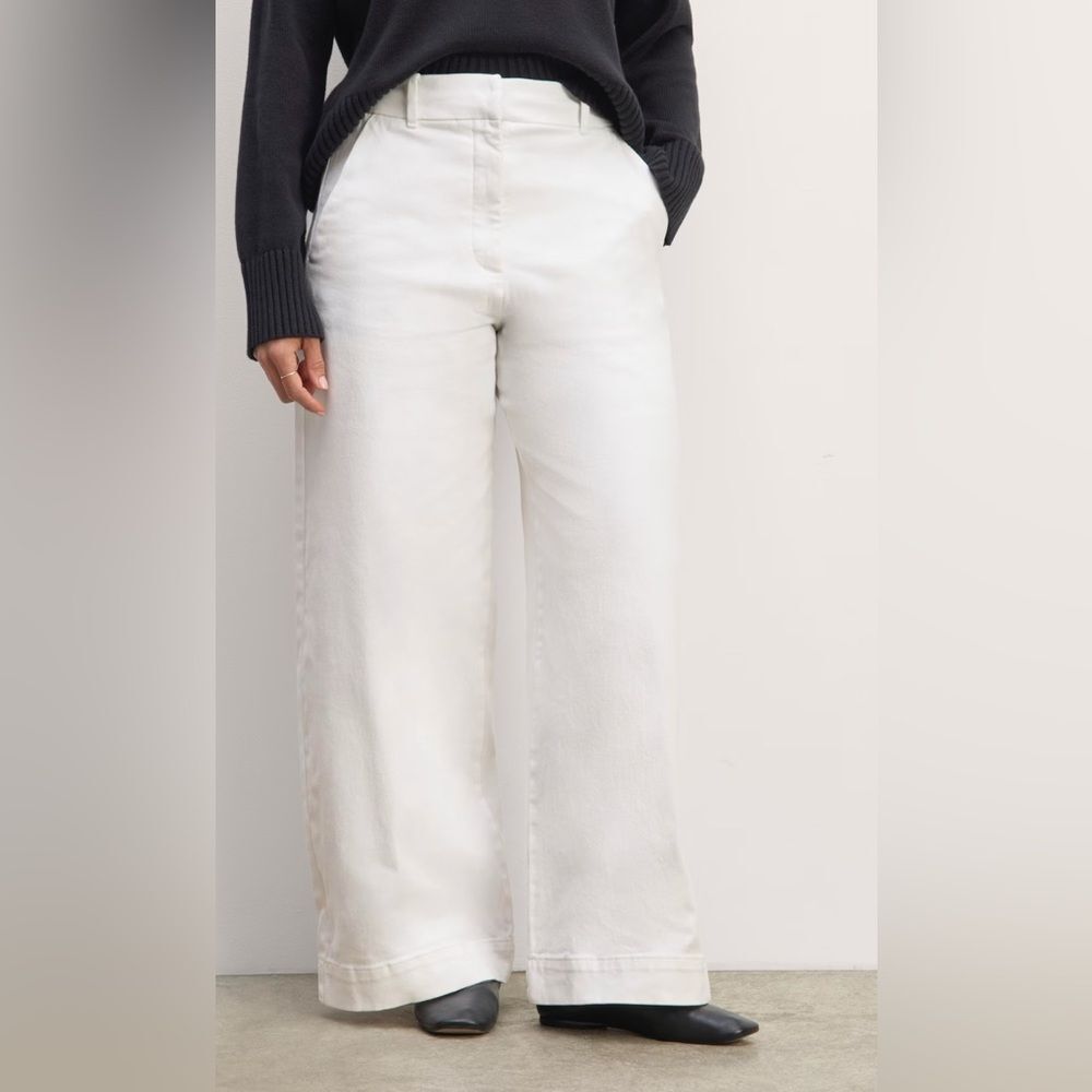 Everlane Organic Cotton The Phoebe Trouser in White
Size 6